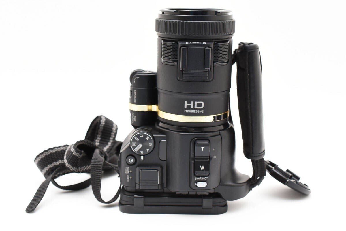 KR177★ JVC　ビデオカメラ　GC-YJ40　ジャンク Used GC-YJ40 JVC Kenwood Video Camera Camcorder 2013 from