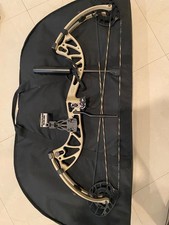 PSE Drive 3b hunting bow.  Ready to hunt or target shoot, Archery