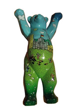 Buddy Bär Berlin Skulptur 22.7 cm mit Sockel - "BBB_grün" Parkszene