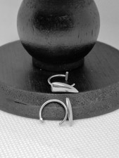 Pair of Fangs Vampire Teeth  Lip Clip