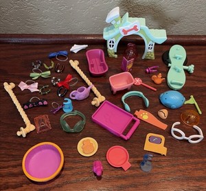 Lot D'accessoires Petshop LPS - Vêtements Et Tenues Pour Littlest Pet Shop, Occasion