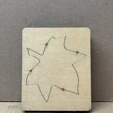 1 Ellison AccuCut Die 6" x 5", Maple Leaf