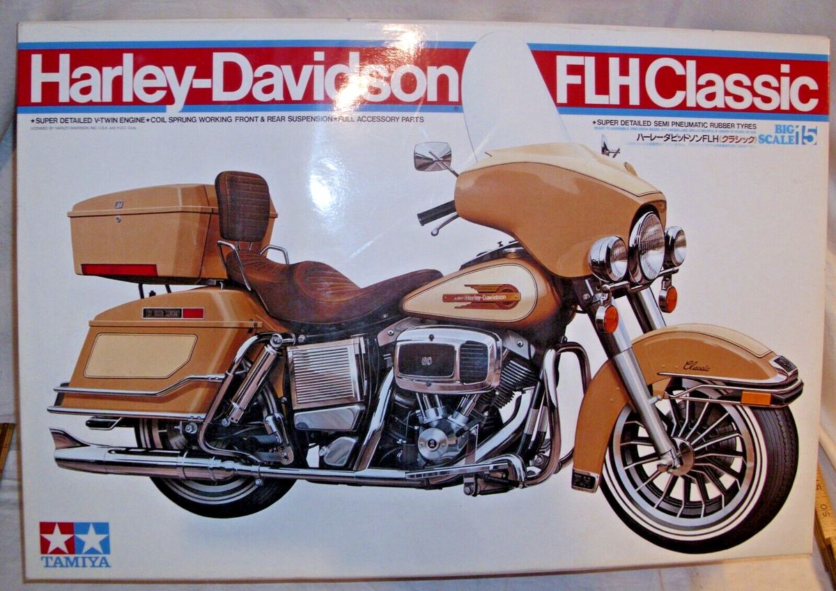 オートバイ・バイク Tamiya Harley-Davidson FLH Classic 1/16 TAMIYA HARLEY DAVIDSON FLH MOTORCYCLE MODEL KIT BOXED 1:6 #16051