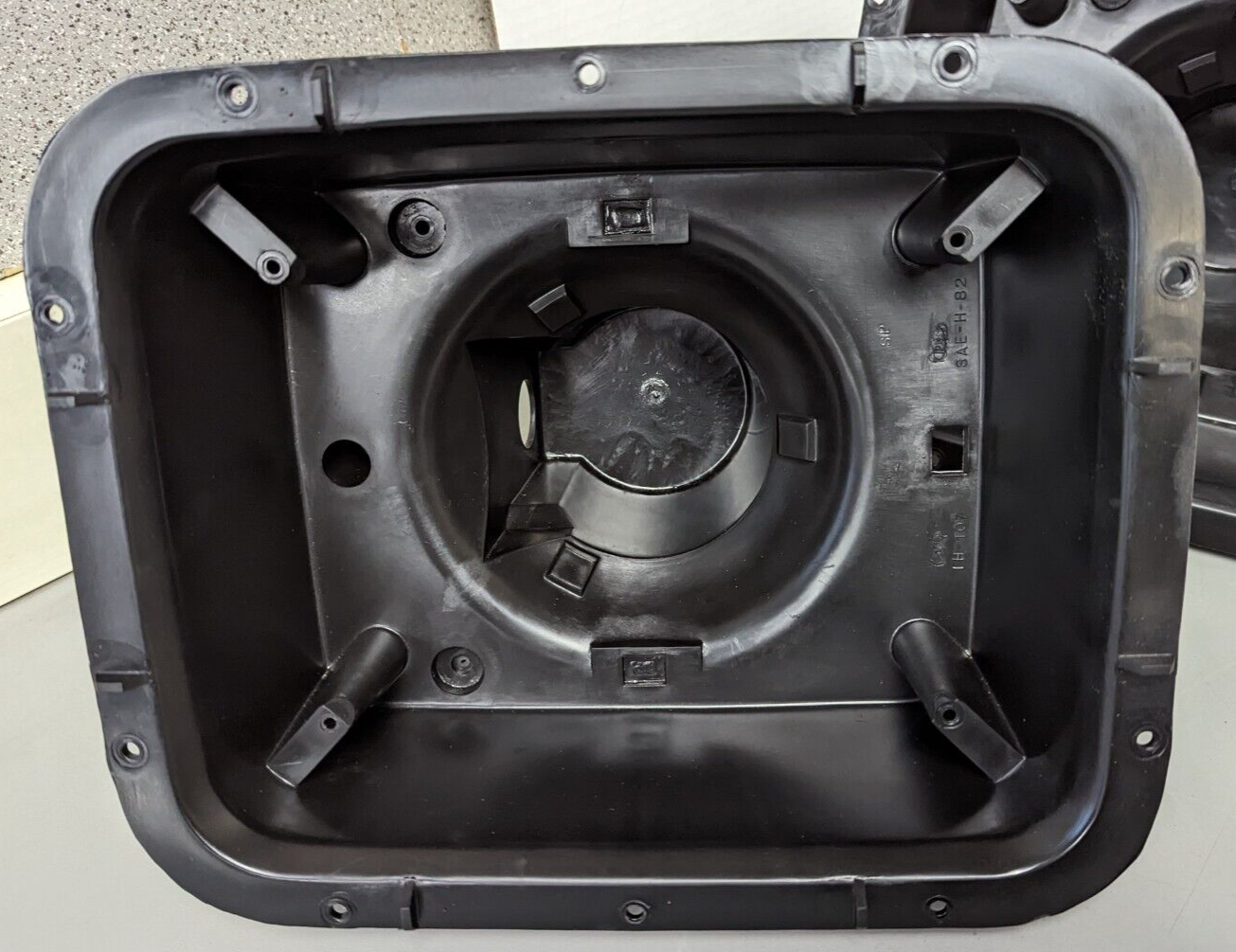 591333C1 International Navistar Light Housing Bucket Receiver 2500  