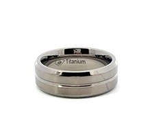 8mm Titan Gebürstet Mitte Band Ring W / Mitte Kerben & Poliert Abgeschrägte Rand