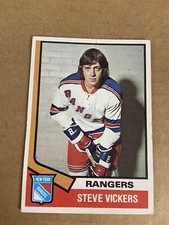 1974-75 O-Pee-Chee #29 Steve Vickers +3 More 70s Cards All Creased See Pics