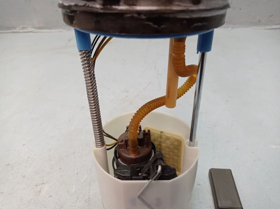 VW Caddy III 3 2CA fuel pump 2K5919051A fuel sender petrol pump - Image 4 of 4