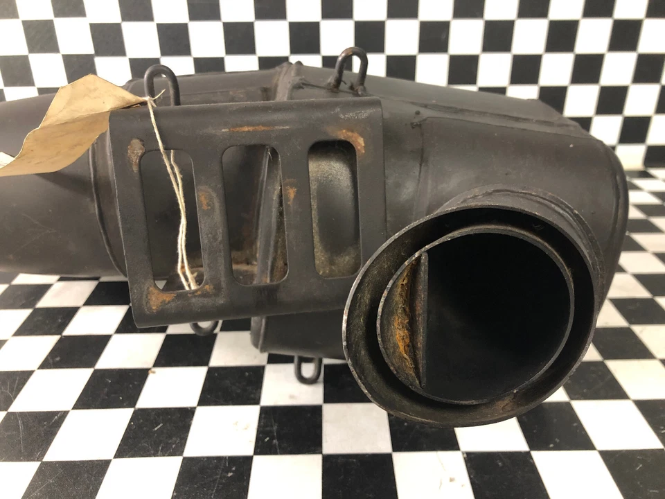 Silenciador resonador negro Polaris 600 IQ Switchback RMK 2006-2011 OEM 07 08 09 10 Foto 2 de 4