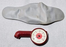 Porsche 911 912 Messko Red-dot Tire Gauge Tool 1965 1973 Bakelite West Germany Porsche 911 912 Messko Red-dot Tire Gauge Tool 1965 1973 Bakelite West Germany
