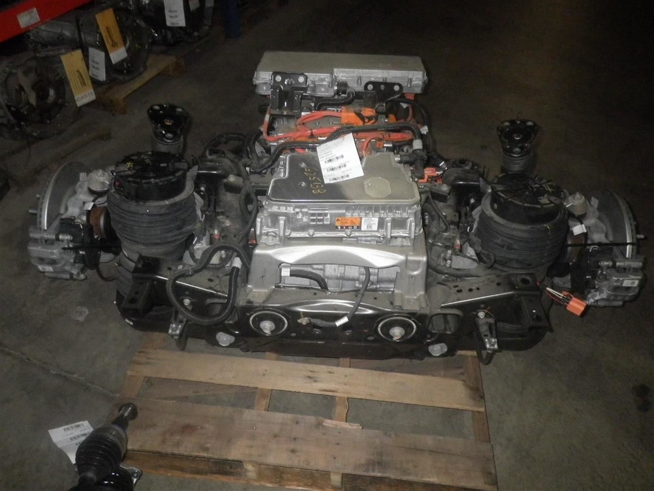 2025 Sierra Denali EV Rear Driver Motor w/ Suspension 1720428