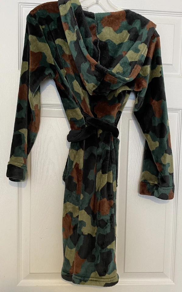 Boys Cuddl Duds Hooded Bath Robe Size L 12 / 14 Green Camouflage Camo Pockets VG - Image 2 of 4