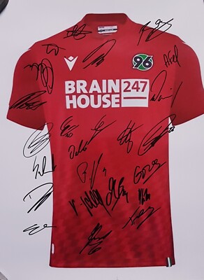 SIGNIERTES GROSSES HANNOVER 96  FOTO / BILD '' TRIKOT '' MOTIV 1 , TEAM 22/23