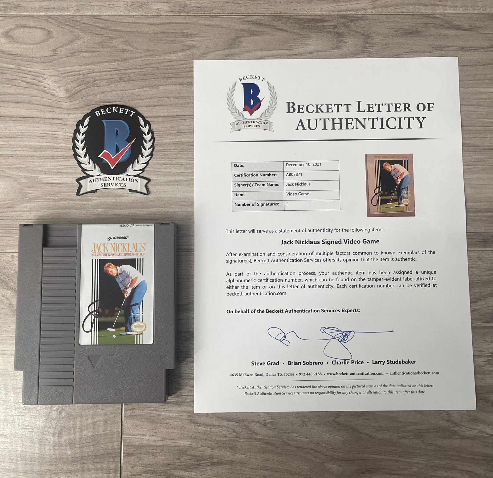 Jack Nicklaus Autographed Signed / NINTENDO VIDEO GAME BECKETT LOA Golden Bear 1 