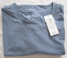 New W/ Tag Men Abercrombie & Fitch Modal Blend Short Sleeve Shirt Sz M (MT860)