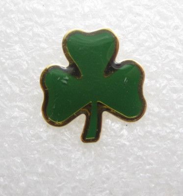 Lucky Clover Leaf Lapel Pin (E60)