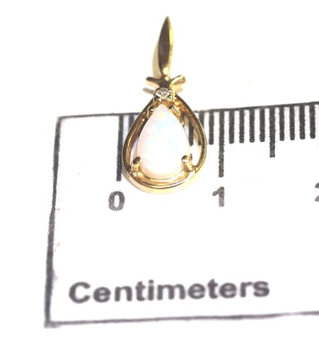 14k yellow gold .01ct diamond pear opal gemstone pendant 0.9g ladies unique - Imagen 18 de 18