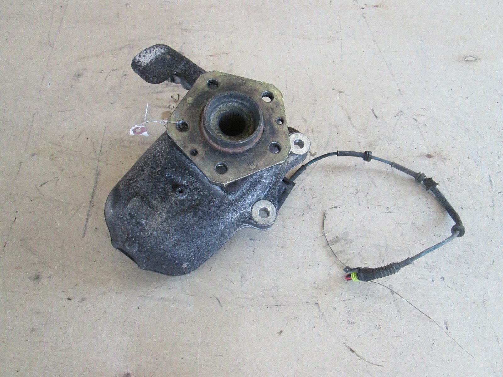 Maserati Quattroporte LH Front Hub Holder / Knuckle 