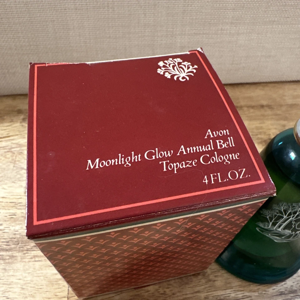 复古 AVON COLOGNE 月光发光,3 盎司。 全瓶 — 第 2/4 张图片