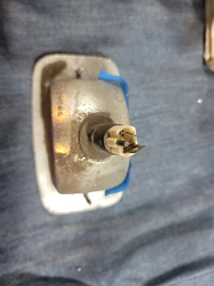 Luz de giro AMC Gremlin Park Light 1970-1975 70-75 OEM 3636402 Foto 4 de 4