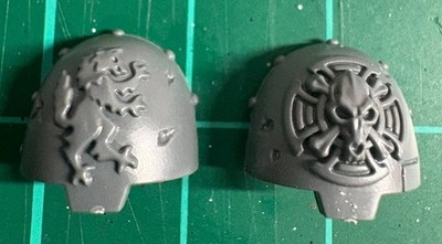 Arjac Rockfist Terminator Schulterpolster Set - Space Wolves - Warhammer 40K