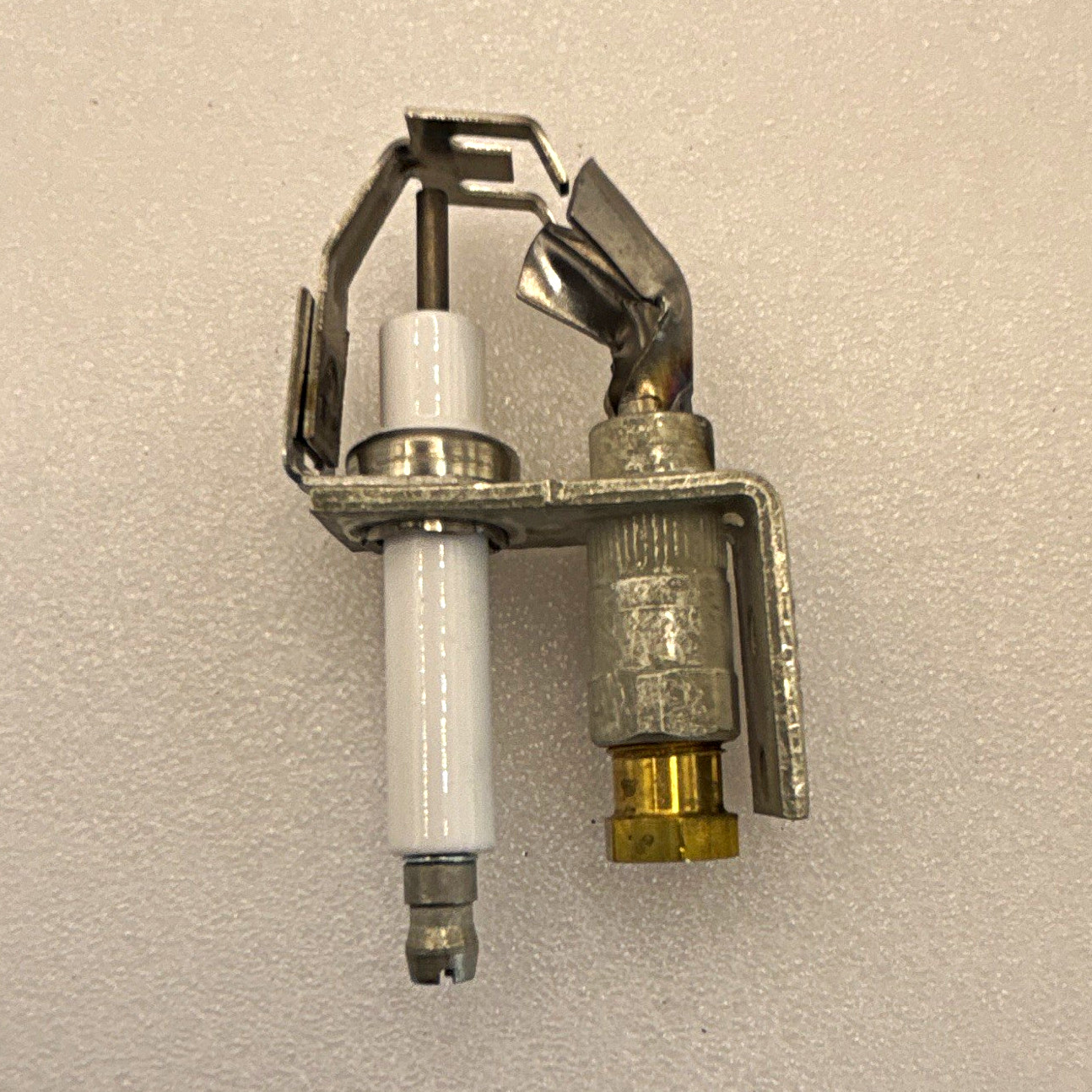 Honeywell Q345ALB Pilot Burner Ignitor Assembly