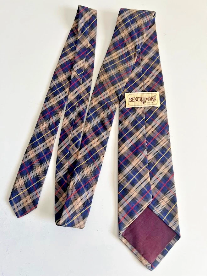 Corbata Benchmark EE. UU. 100 % algodón azul rojo a cuadros para hombre Foto 2 de 4