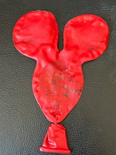 Vintage 1968 DISNEYLAND Mikey Mouse orecchie palloncino sgonfiato da album RARO - Foto 2 di 2