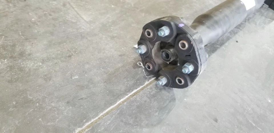 15 MERCEDES BENZ S63 AMG W222 5.5L AWD REAR DRIVE SHAFT 2224106102 - Image 4 of 4