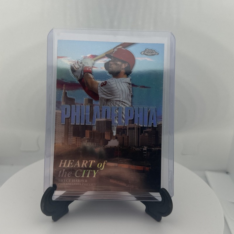 2022 Topps Chrome - Heart of the City Bryce Harper and Prismatic Power
