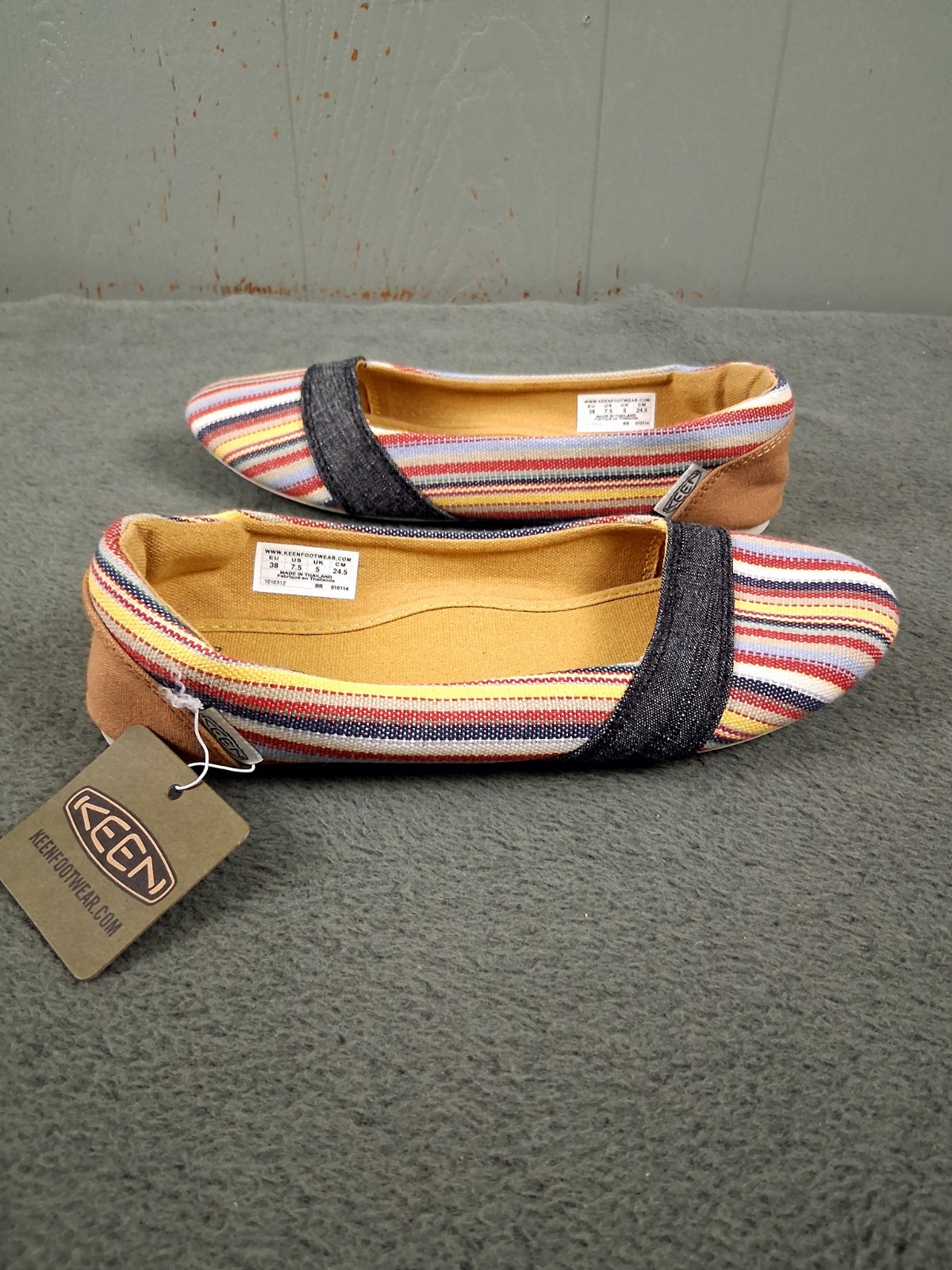 Ballerine Keen donna 7 5 Cortona tessuto olivite a righe slip on resort nuove