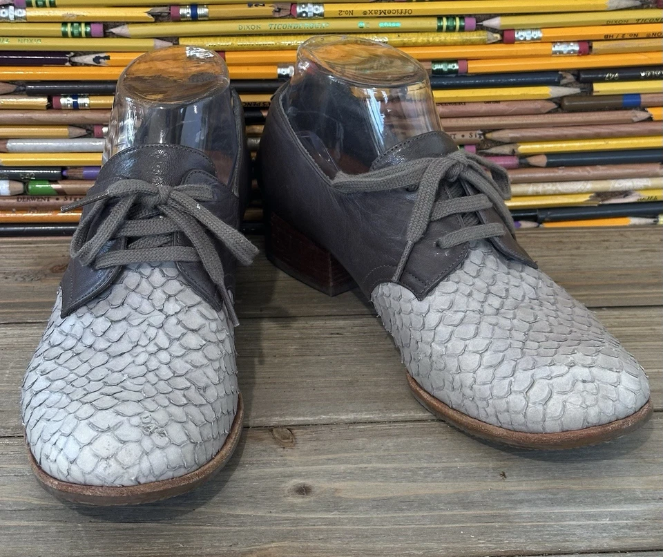 CHIE MIHARA Snake Oxford Shoes Gray Career Chic City Women's 7 / 38 - Image 2 of 4