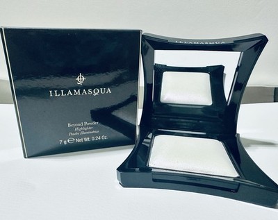 Illamasqua Beyond Powder Highlighter Daze Baked Powder Glow Vegan Cruelty-Free