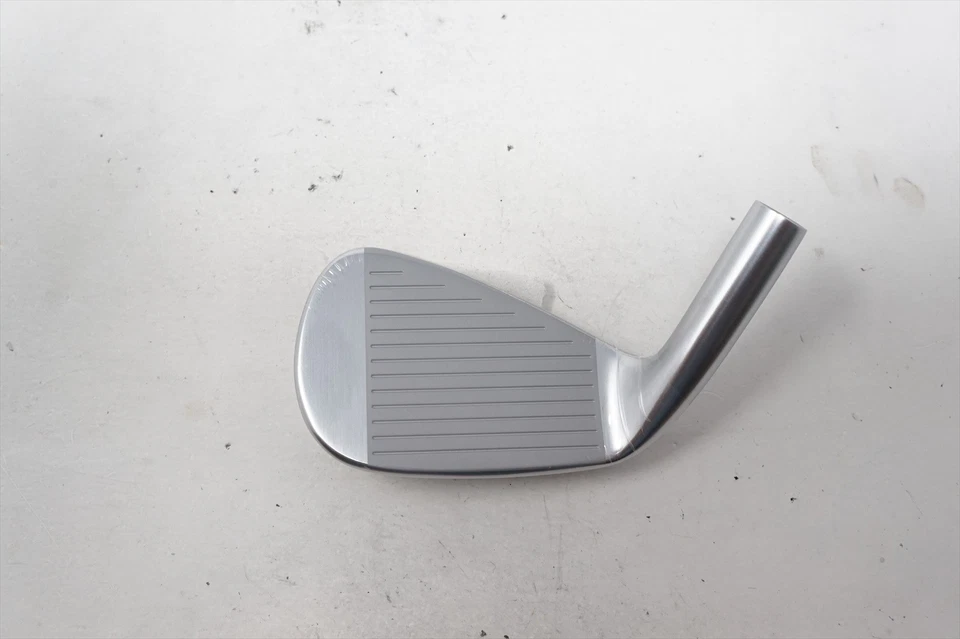 New Mizuno Jpx 923 Tour 38* #8 Iron Club Head Only  1313530 - Image 3 of 4