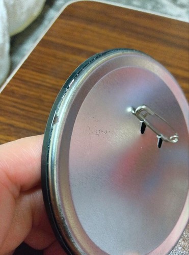 Gojo Satoru Keychain Can Badge Jujutsu Kaisen Used , Light Rust | eBay