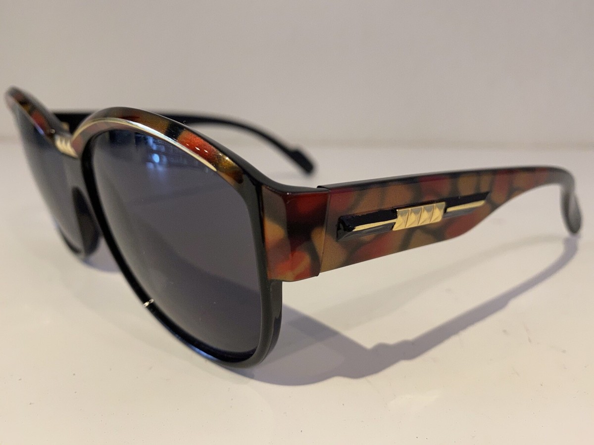 Leonard III sunglasses great condition Tortoise Leonard Sunglasses | Illesteva main image 3