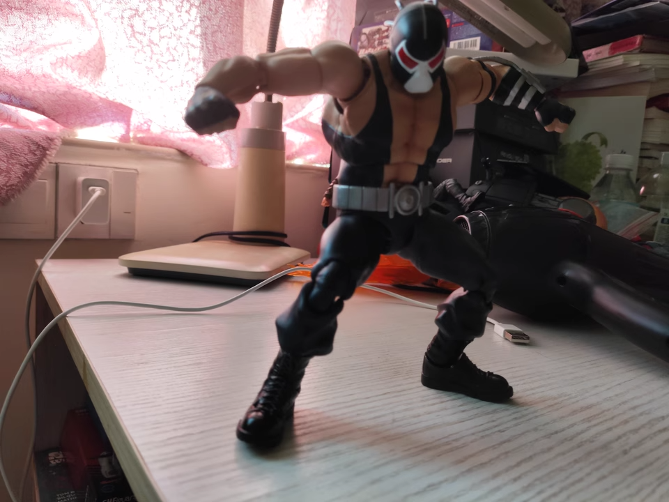 MAFEX No.216 BANE BATMAN KNIGHTFALL Ver. 1/12 Action Figure