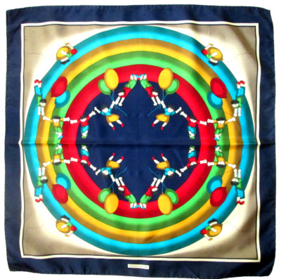 Superbe Foulard PIERRE BALMAIN soie TBEG vintage 67 x 70 cm