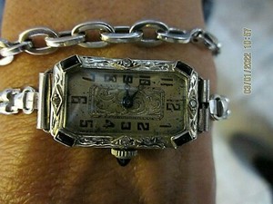 Art Deco Ladies 18K Gold, Diamond & Sapphire Wristwatch, 15 Jewels, KEEPS TIME!