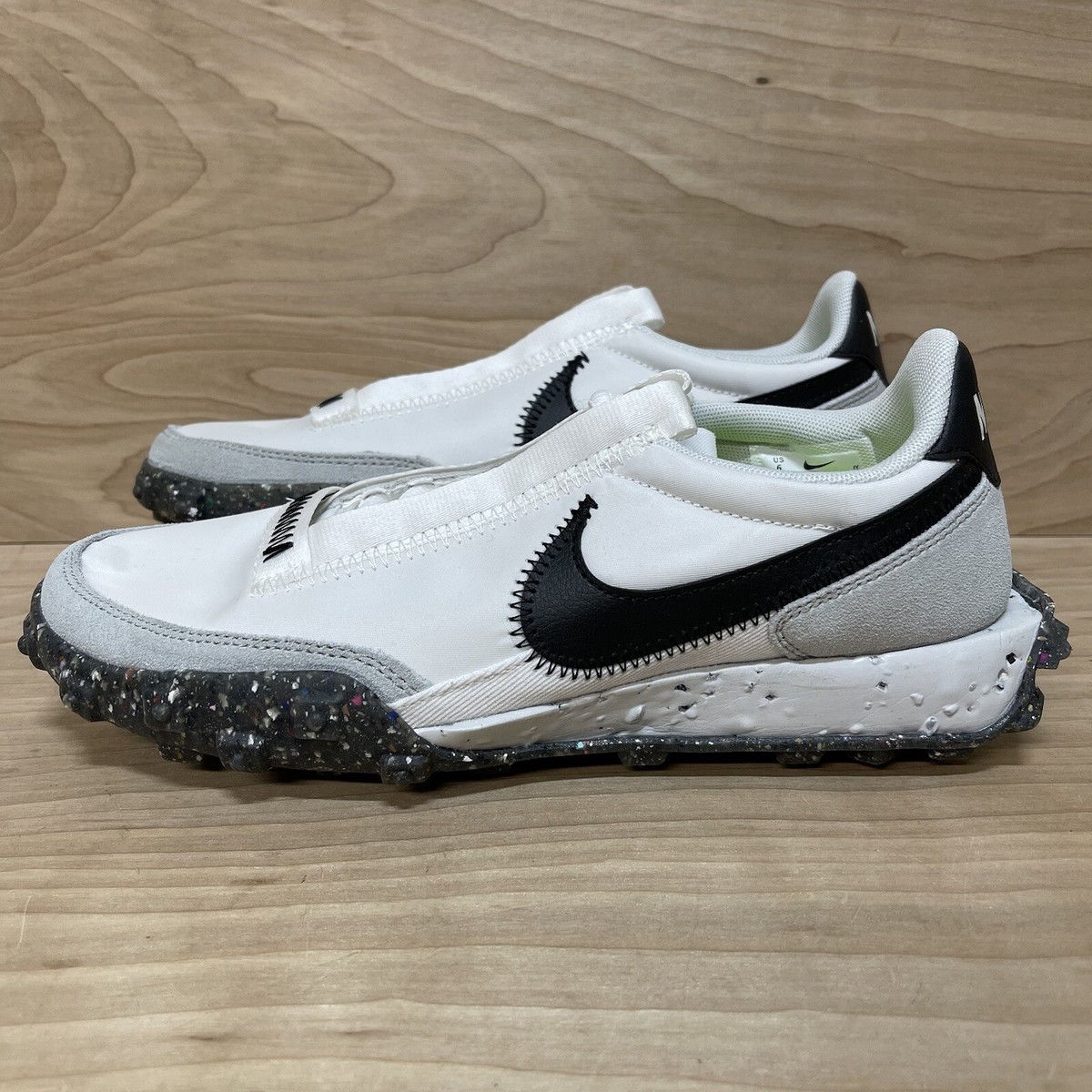 Nike Waffle Racer Crater Size 6.5 Womens Summit White Black