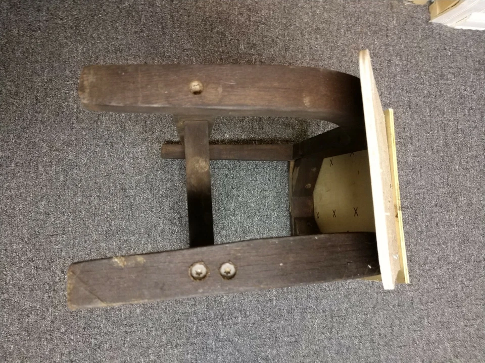 Vintage 1950’s Shoe Store Stole - needs Reupholstered - Image 3 of 4