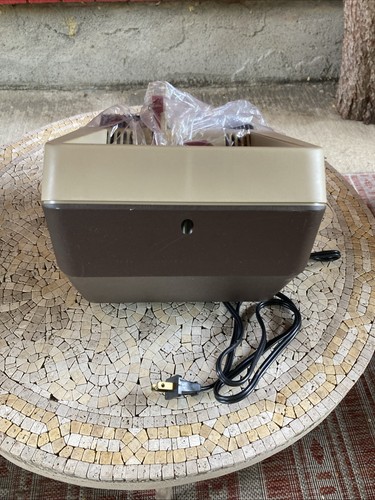 Hähnel DB Daylight Screen Viewer / Projector for 35mm slide Vintage In Box - Picture 8 of 9