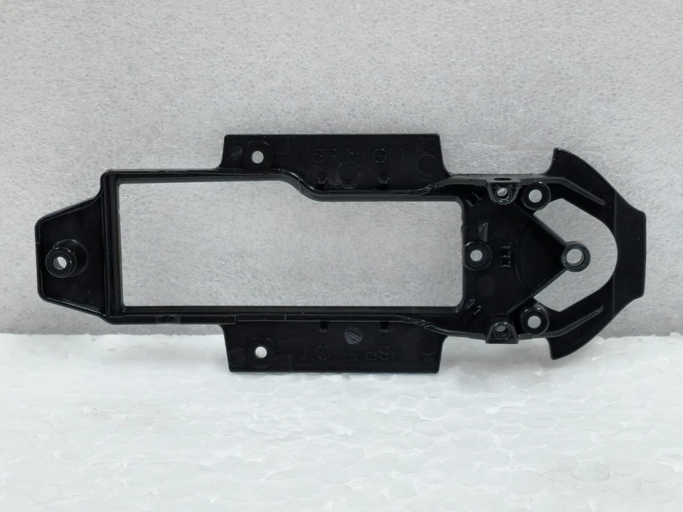 Chassi NSR 1431 Ford P68 Alan Mann preto médio peça de carro de autorama 1:32 - Imagem 3 de 4