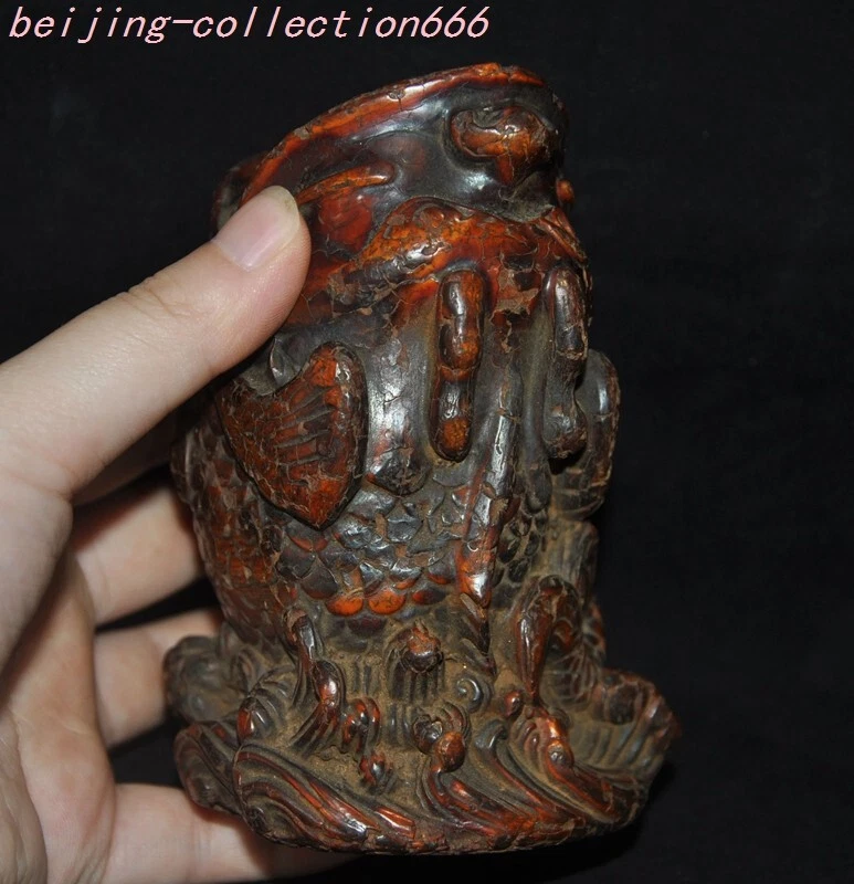 4.2"China Dynasty palace old amber Carved fengshui fish brush pot pencil vase - Image 4 of 4