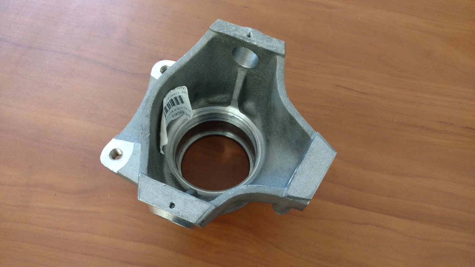 LAMBORGHINI DIABLO VT, ROADSTER RIGHT SIDE FRONT WHEEL HUB HOLDER OEM 005133063