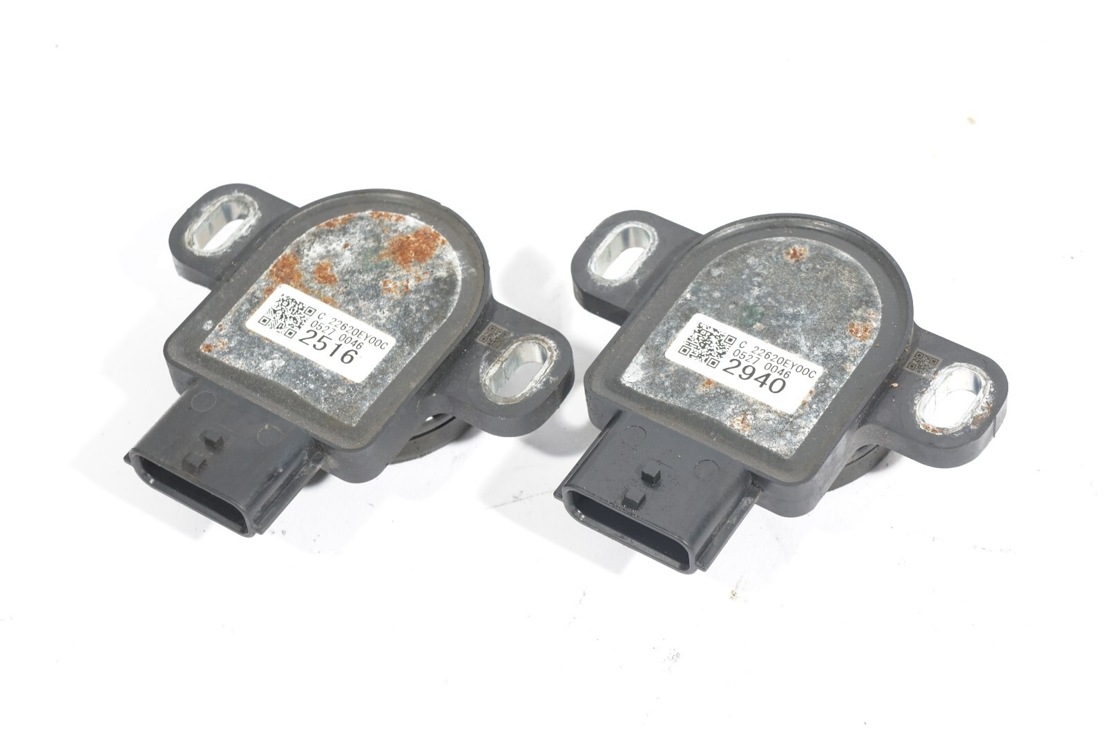 09 13 INFINITI G37 Camshaft Valve Solenoid 22620EY00C Set of 2 OEM