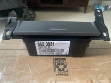 2015 Ford Taurus Front Dash Center Consolé Storage Panel Tray With Power Outlet