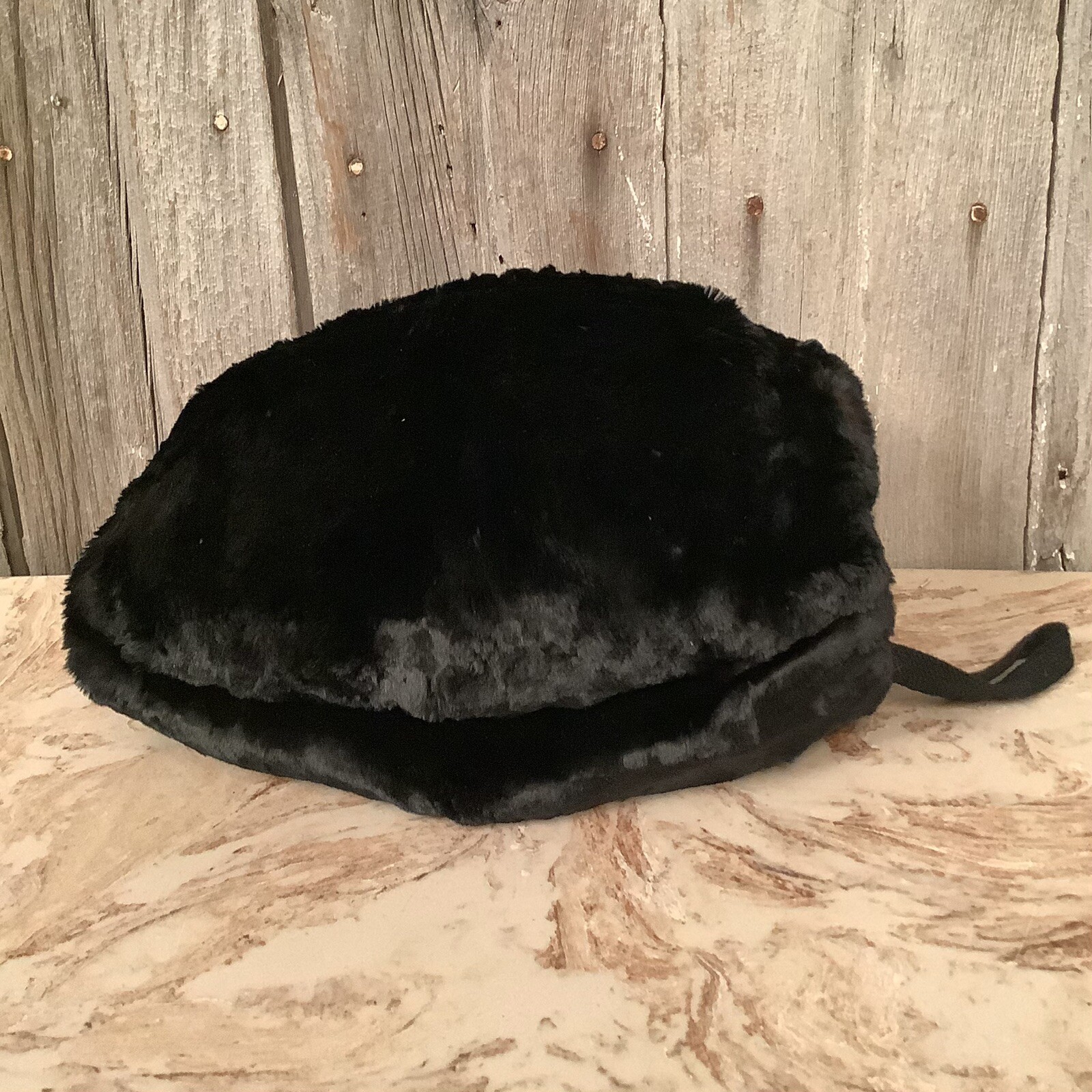 Feather Muff in Deep Black