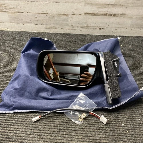 TYC 5210531 Door Mirror Right-Side Compatible with 1997-2001 Toyota Camry