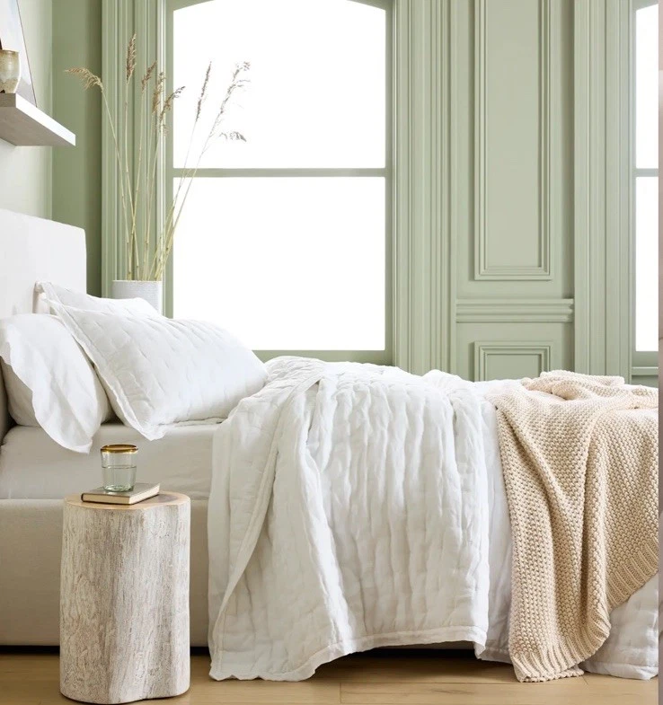 Quince European Linen Dream Quilt Set One Standard Shams White Twin NWOT Open - Image 3 of 4