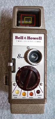 Bell & Howell alte amerikanische Filmkamera 252 two-fifty-two 8 mm Kamera alt